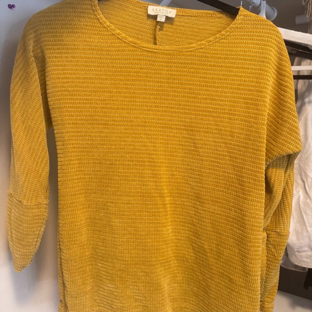 Light yellow sweater